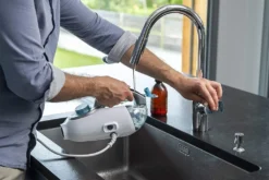 Black & Decker FSMH1321JSM, Tragbarer Dampfreiniger, 0,5 L, Türkis, Weiß, 6 M, 1300 W, Harter Boden -Philips Verkaufsgeschäft 881ef22f8495ed7e3540250a7d7dc63b